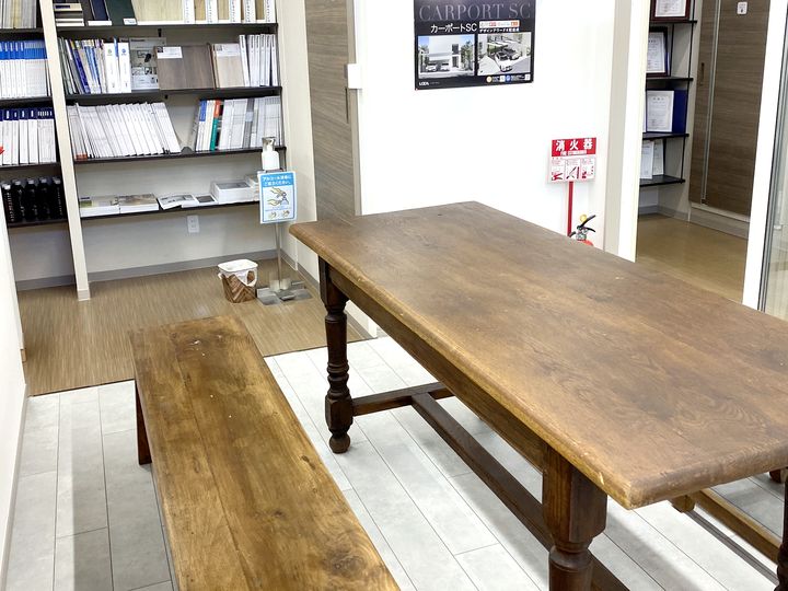 サンプル・打合せスペースの展示